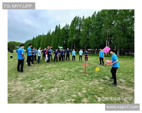 南京飞盘队与重庆飞盘队的耐力较量赛后深度分析与反思